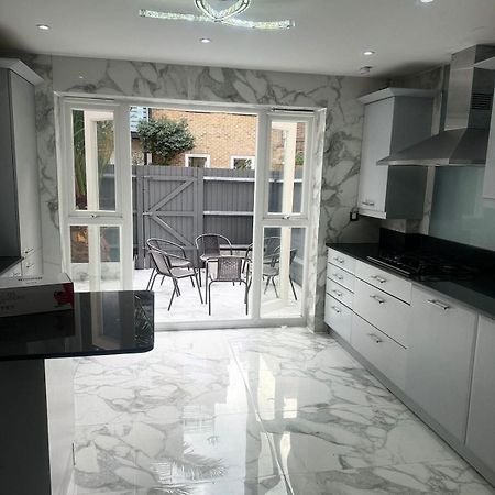 Tina Guest House Лондон Экстерьер фото