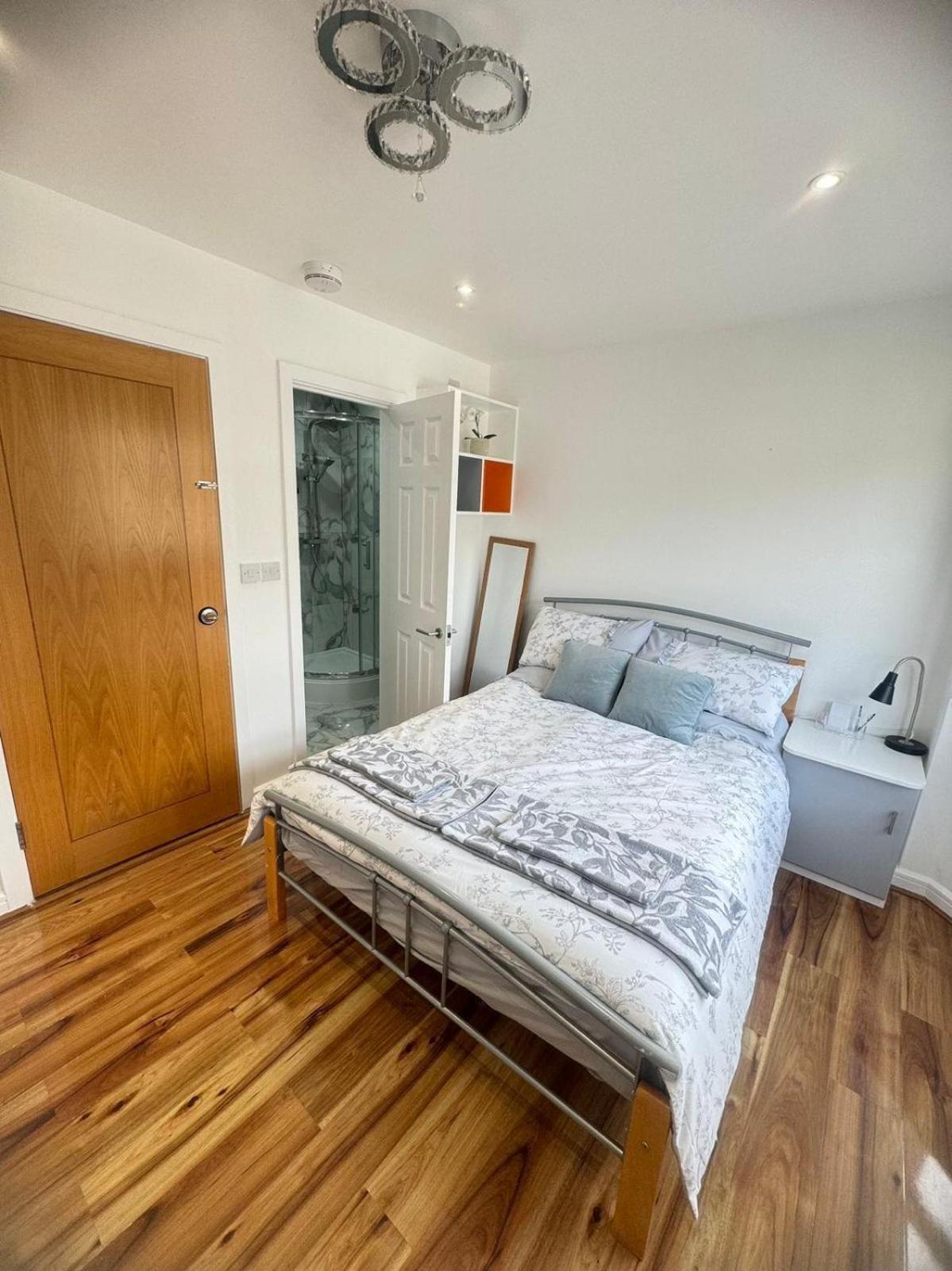 Tina Guest House Лондон Экстерьер фото
