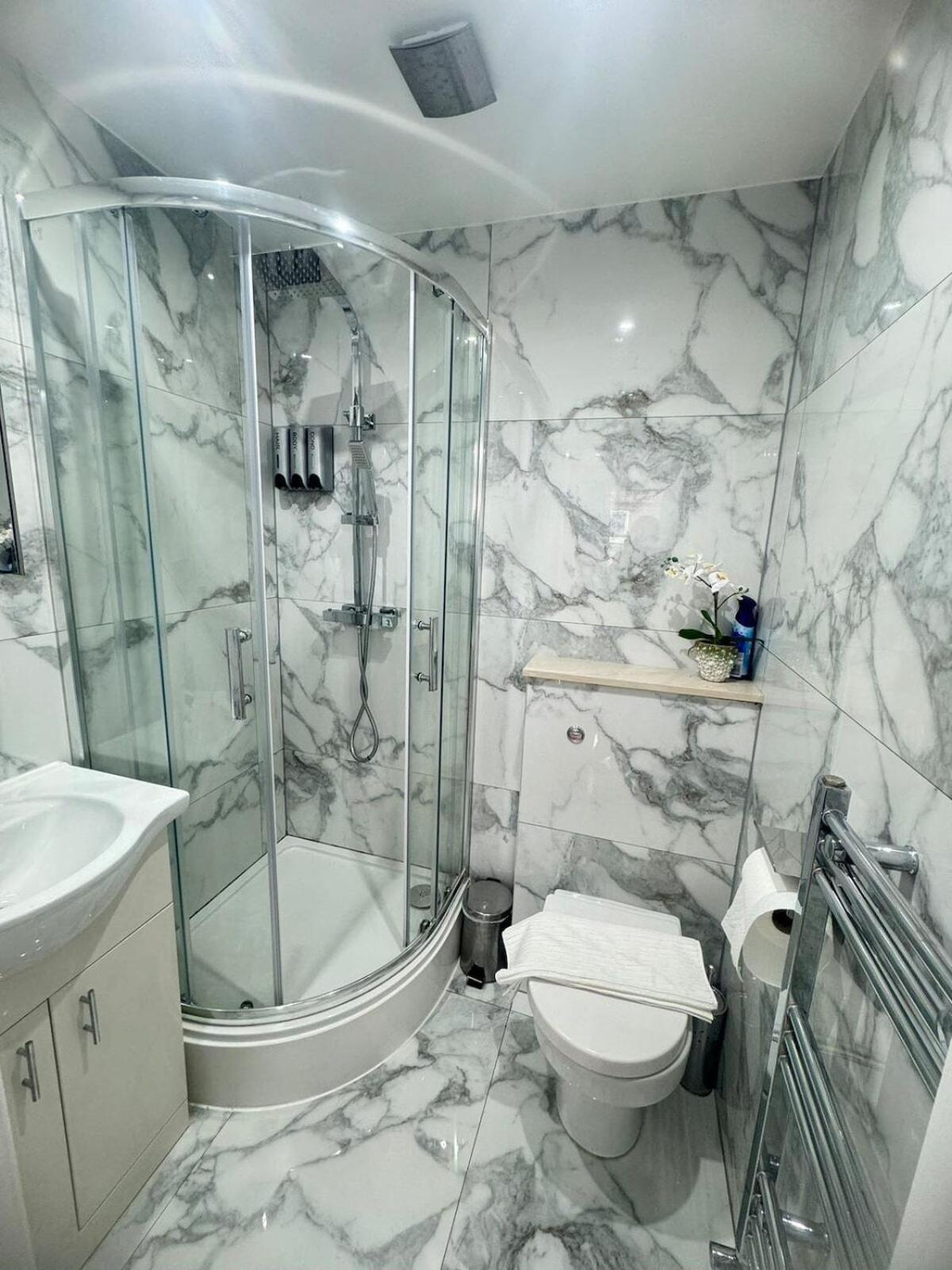 Tina Guest House Лондон Экстерьер фото