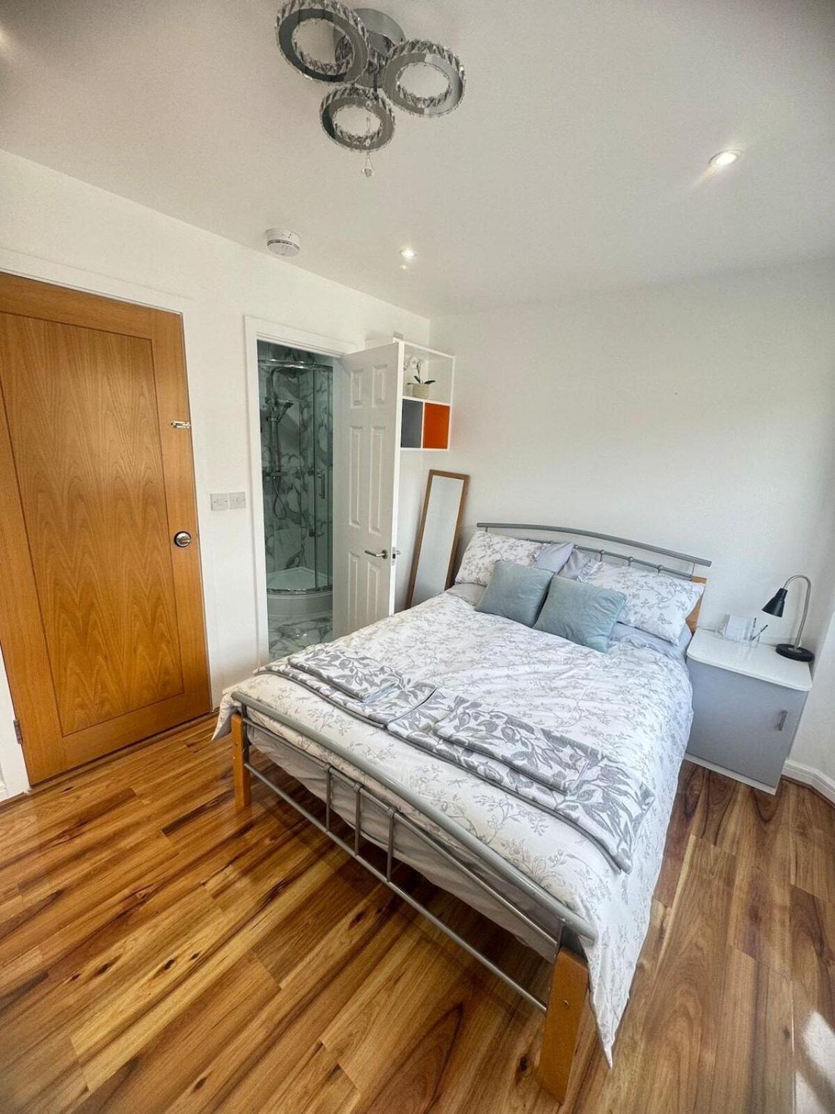 Tina Guest House Лондон Экстерьер фото