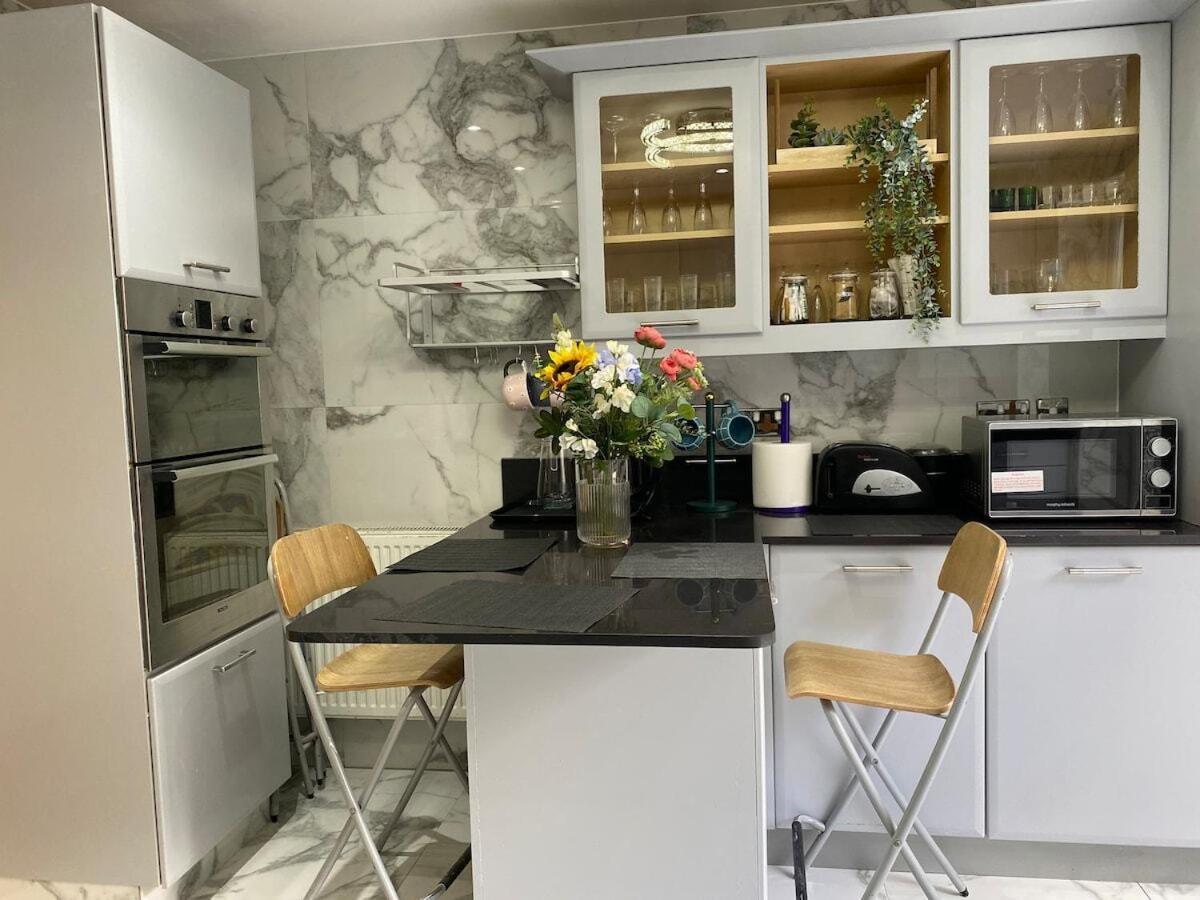 Tina Guest House Лондон Экстерьер фото